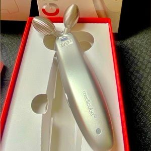 Face Contouring AGE-R EMS Derma Shot